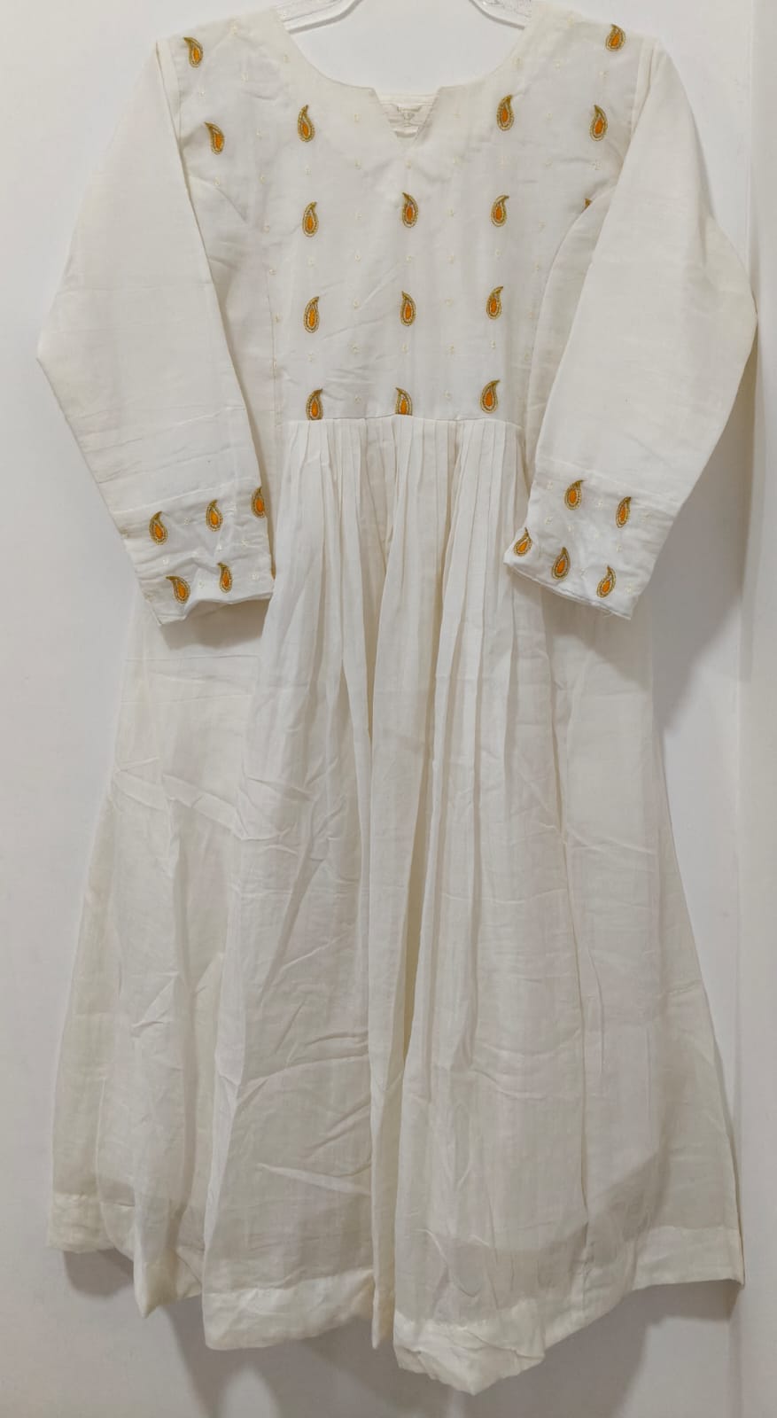 White Chanderi Paisley Yoke