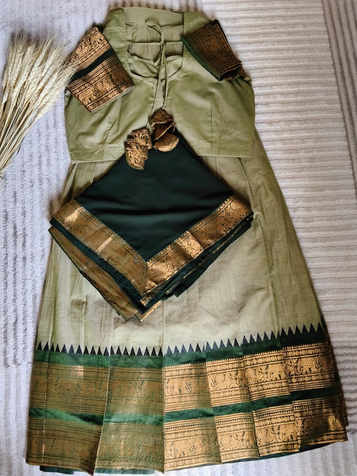 Dual Shade Light Green Half Saree with Golden Zari Dark Green Border With Dupatta