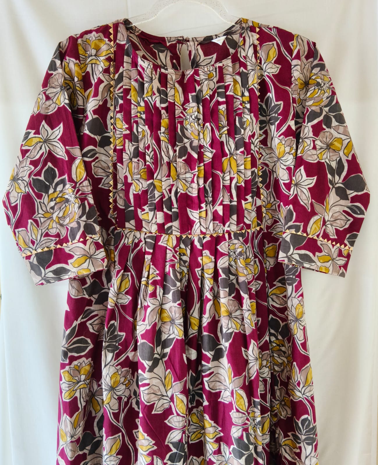 Dark Purple Pin Tuck & Lace Floral Kurta