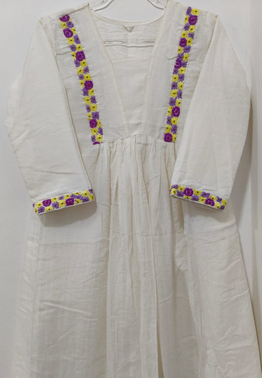 White Chanderi Silk cotton Daisy Kurta pink