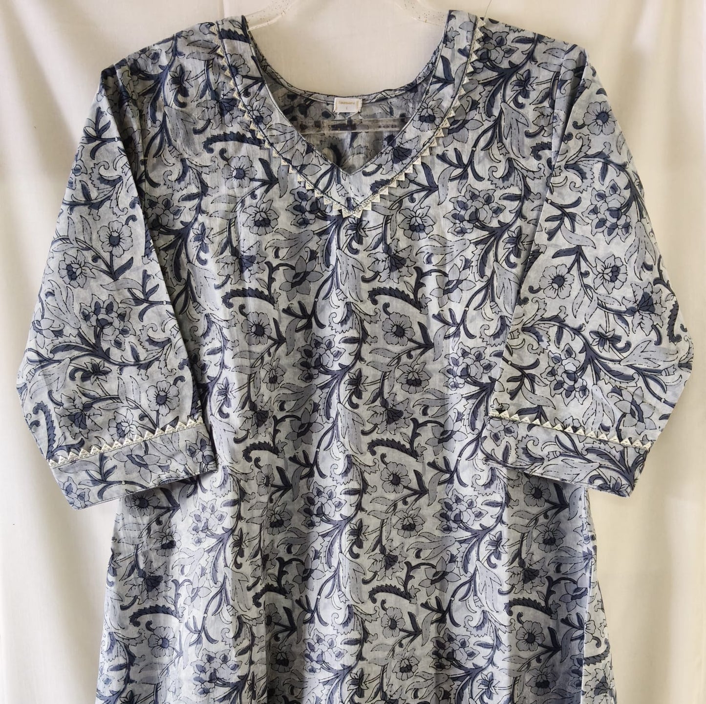 Greyish Blue Floral Kurta with Silver Lace