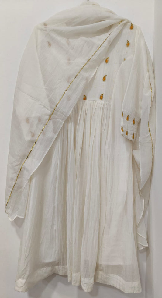 White Chanderi Paisley with Dupatta