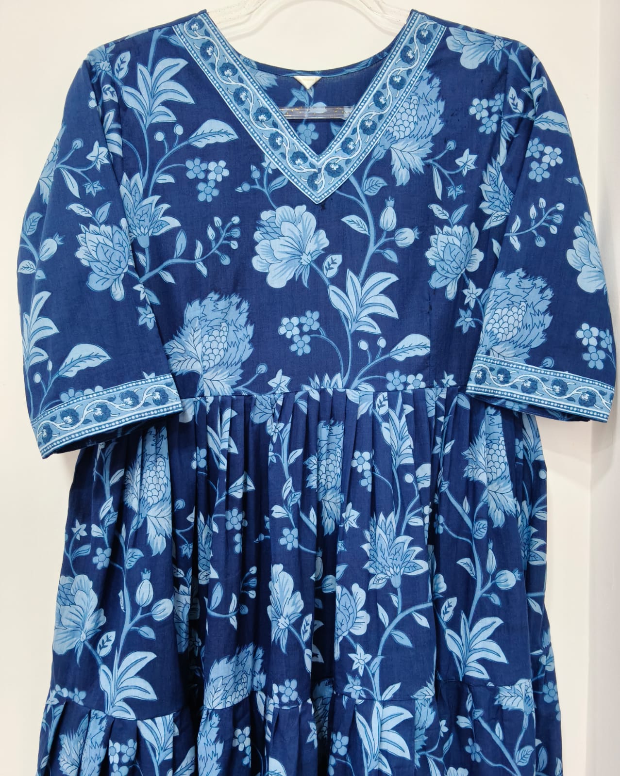 BLUE FLORAL V NECK KURTA W TIER