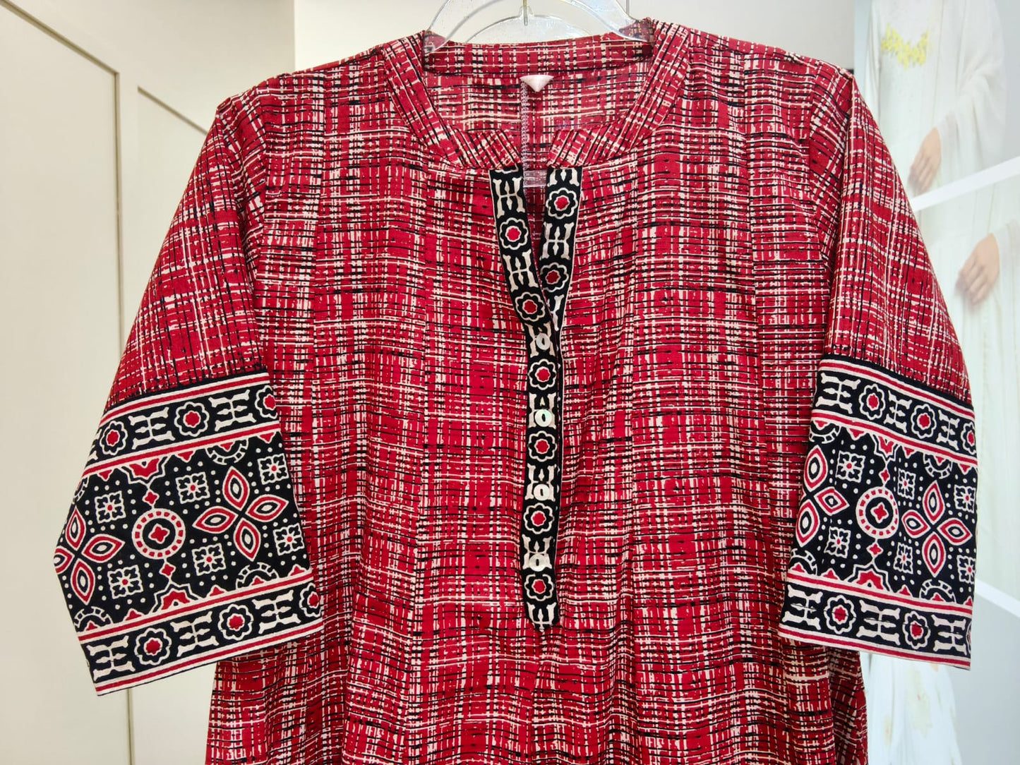 RED PANEL CUT CO ORD SET W OPEN BUTTONS