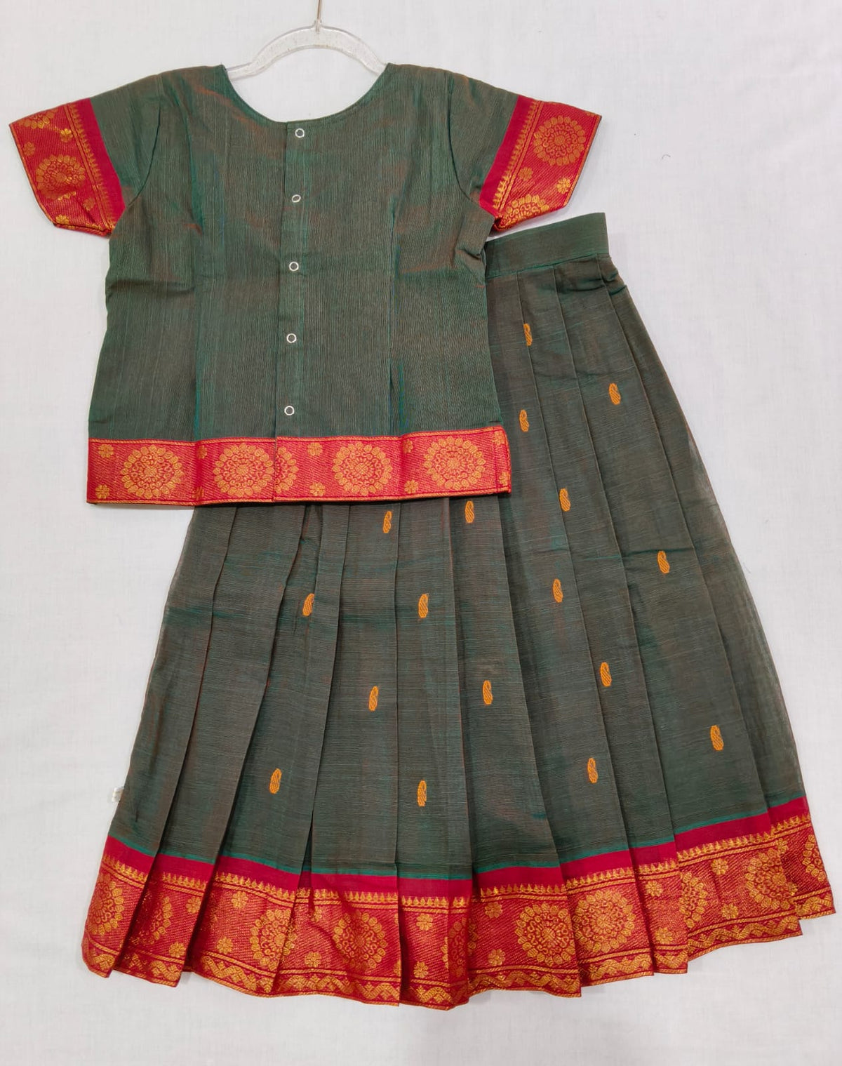 Emerald W Pink Border-Silk Cotton