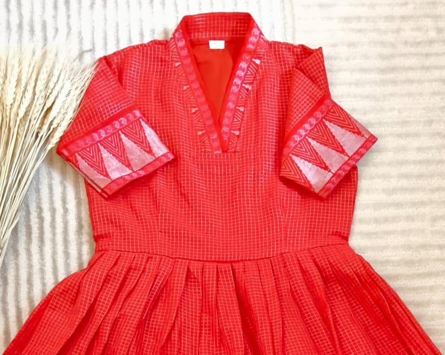 Coral Red With Silver Zari Temple Border- V Collar